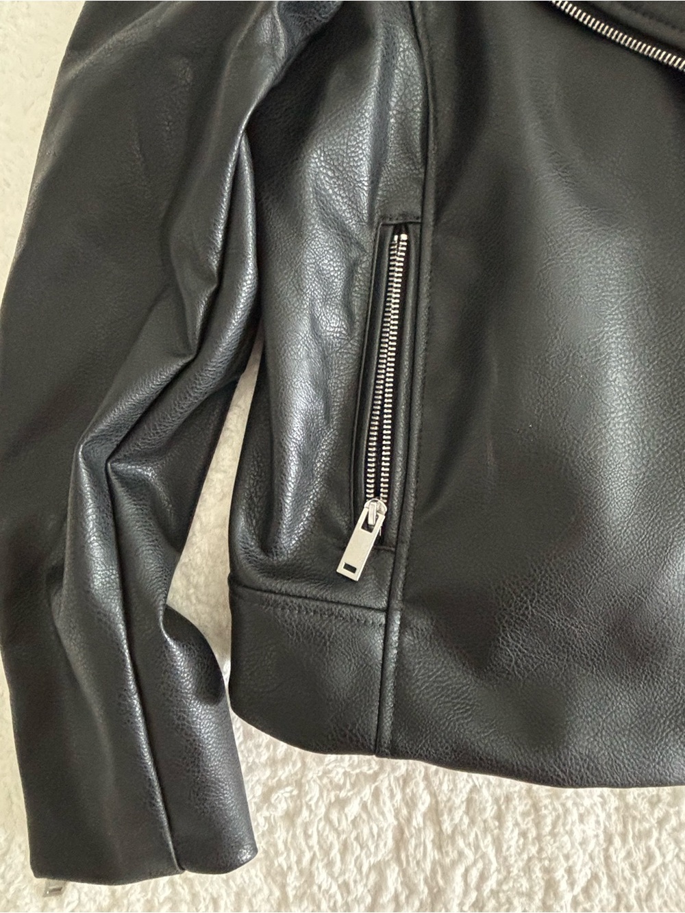 H&M Women’s Faux Leather Moto Jacket Black Size S Biker Style Zip Up - Picture 7 of 15